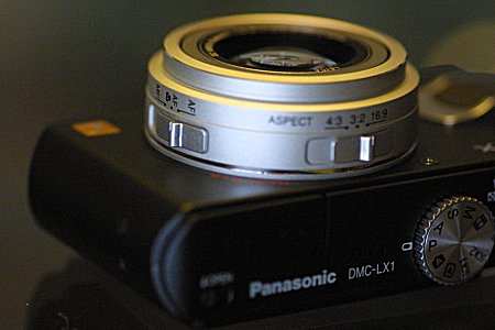 Panasonic Lumix DMC-LX1 / Leica D-Lux 2